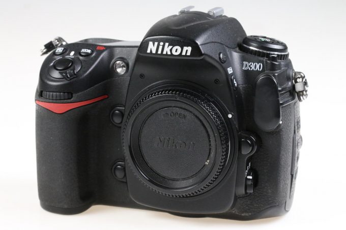 Nikon D300 Gehäuse - #4031183
