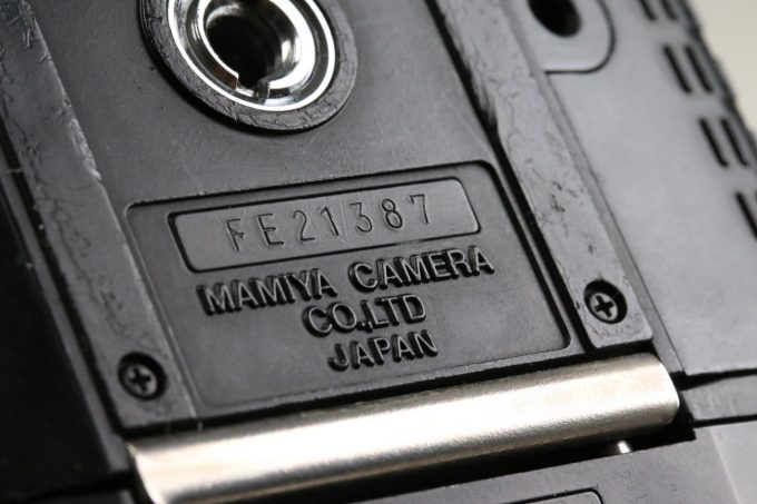 Mamiya 645 Super mit Sekor C 80mm f/2,8 - #FE21367
