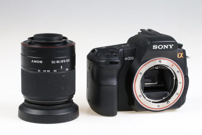 Sony Alpha 200 mit DT 18-70mm f/3,5-5,6 - #3742613
