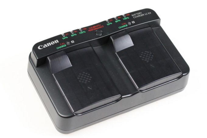 Canon Ladegerät / Battery Charger LC-E4