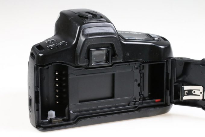 Minolta Dynax 300si mit AF 35-70mm f/3,5-4,5 - #93801789