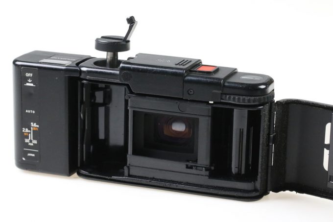 Olympus XA Sucherkamera mit Blitzgerät A11