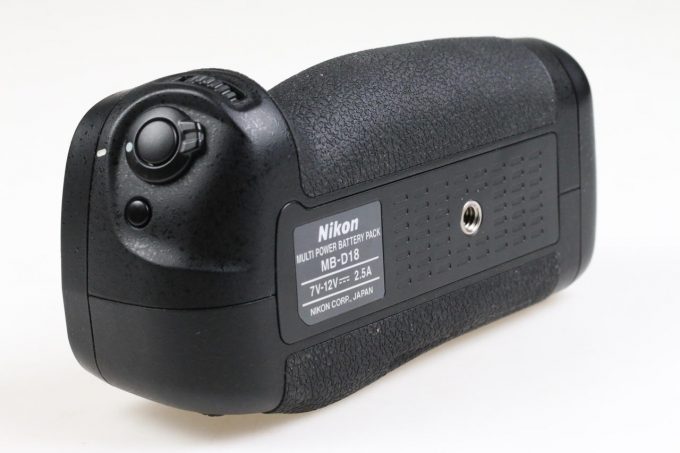 Nikon MB-D18 Handgriff mit BL5 + EN-18 und MH-26 AK - #4016230