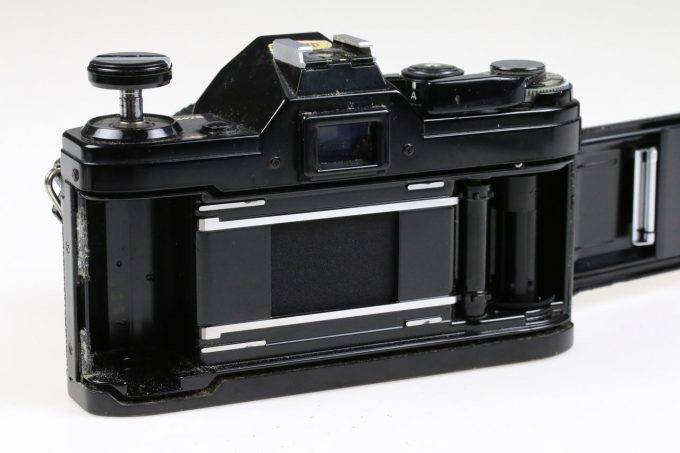 Canon AE-1 Gehäuse mit FD 50mm f/1,8 S.C. - #732476