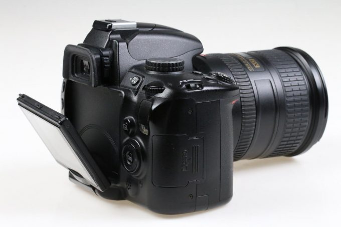 Nikon D5000 mit AF-S DX 18-200mm f/3,5-5,6 VR - #6309393