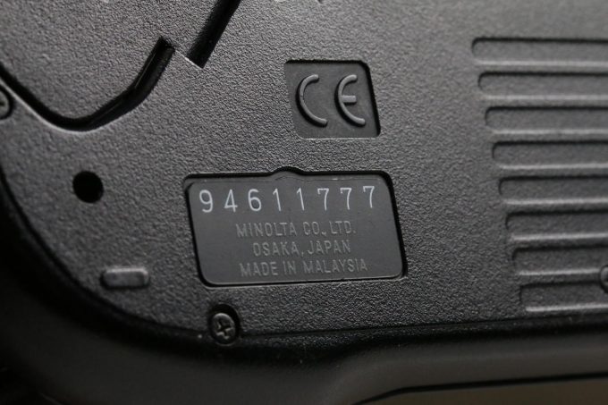 Minolta Dynax 300si mit AF 35-70mm f/3,5-4,5 - #94611777