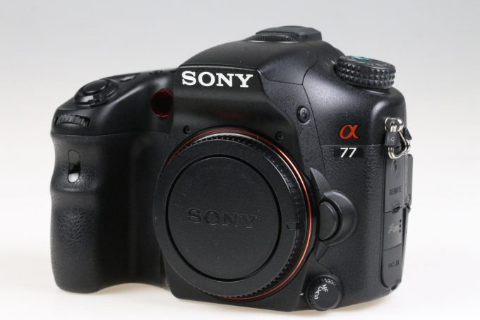 Sony Alpha 77 mit DT 16-50mm f/2,8 SSM