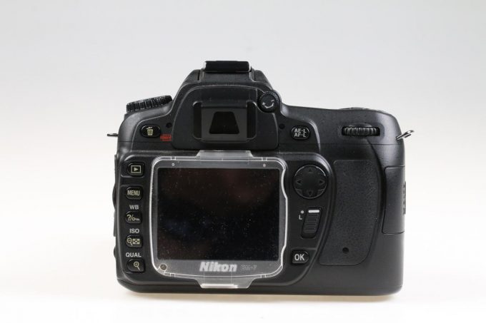 Nikon D80 mit AF-S DX 18-135mm f/3,5-5,6 G ED - #4536173