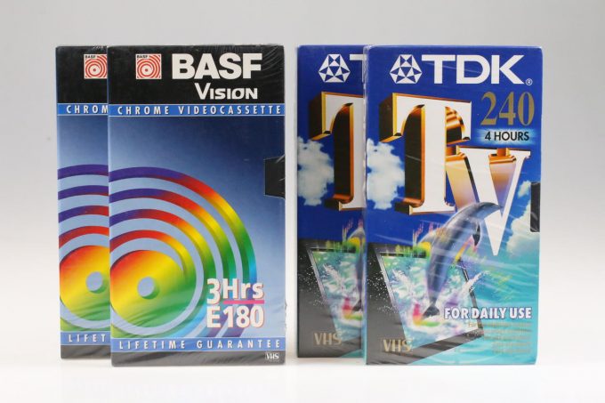 VHS Kassetten je 2x TDK 240 und BASF 180