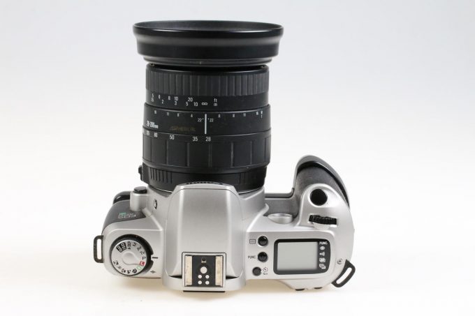 Canon EOS 500n mit Sigma 28-200mm f/3,8-5,6 DC ASPH - #9569911