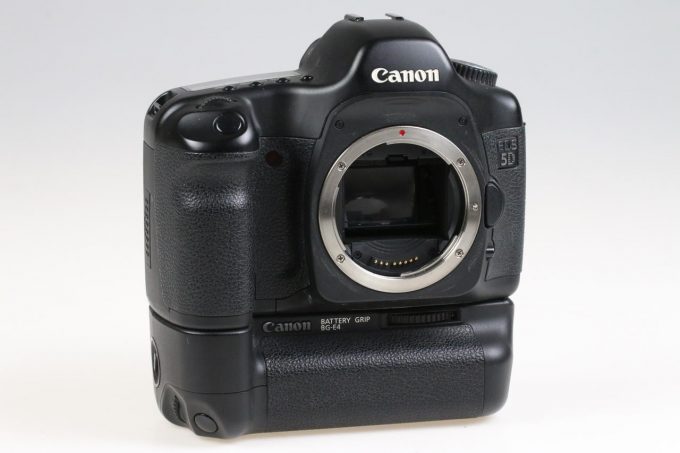 Canon EOS 5D mit Zubehörpaket - #1330806311