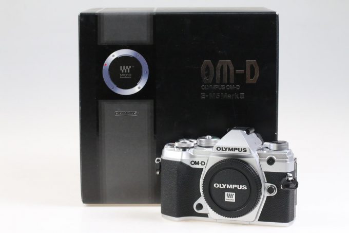 Olympus OM-D E-M5 Mark III - Silber - #BJ8A15643