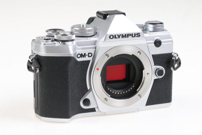 Olympus OM-D E-M5 Mark III - Silber - #BJ8A15643