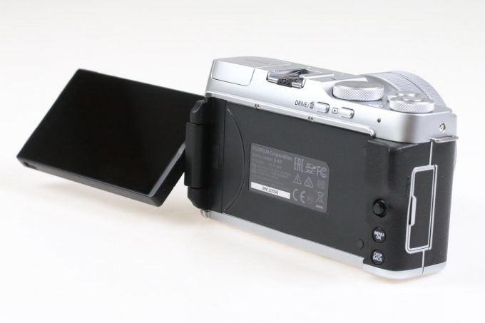 FUJIFILM X-A7 silber mit XC15-45mm f/3,5-5,6 - #9WL03590