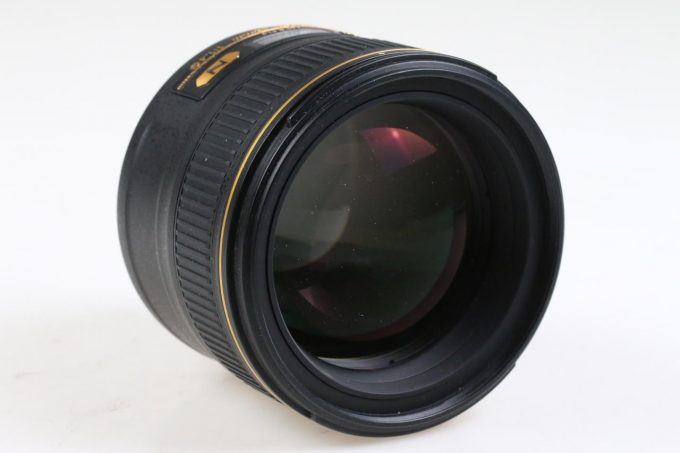 Nikon AF-S 85mm f/1,4 G - #270055