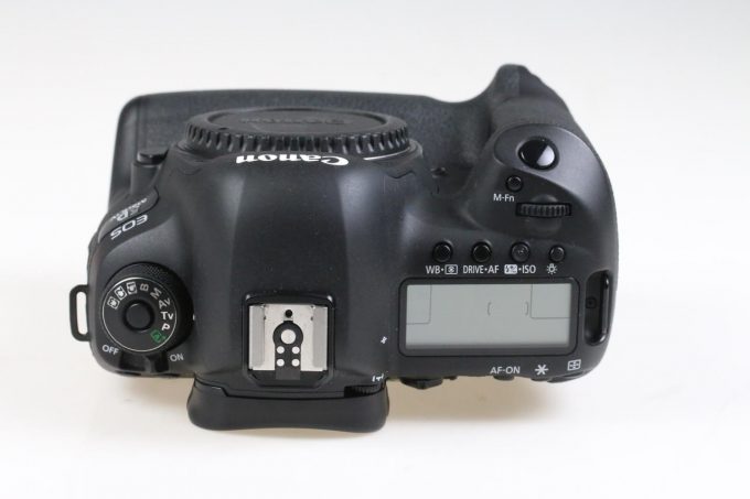 Canon EOS 5D Mark IV mit Batteriegriff - #173056003288