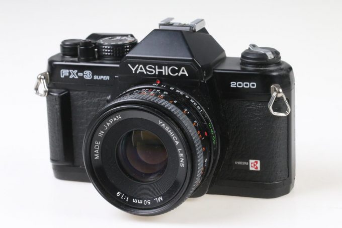 Yashica FX-3 Super 2000 mit ML 50mm f/1,9 - #0421381