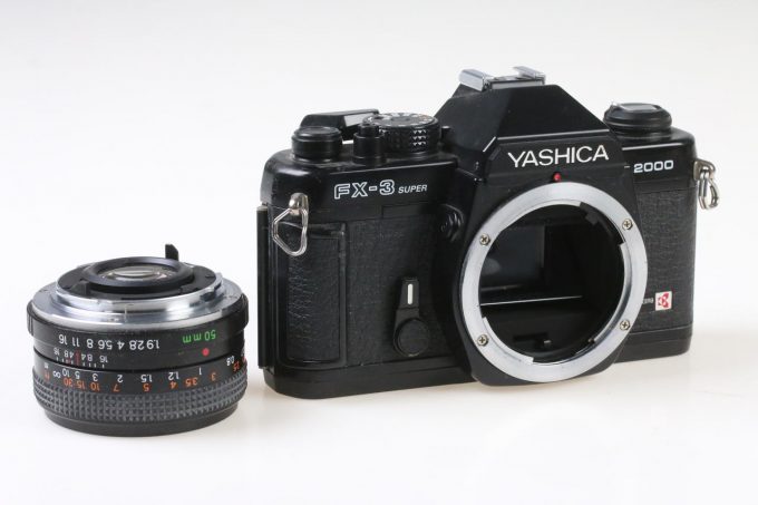 Yashica FX-3 Super 2000 mit ML 50mm f/1,9 - #0421381