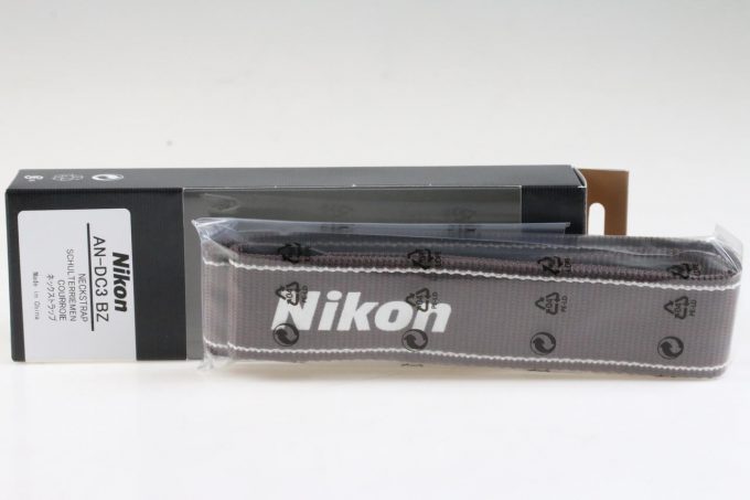 Nikon Gurt AN-DC3 / braun mit weißer Aufschrift