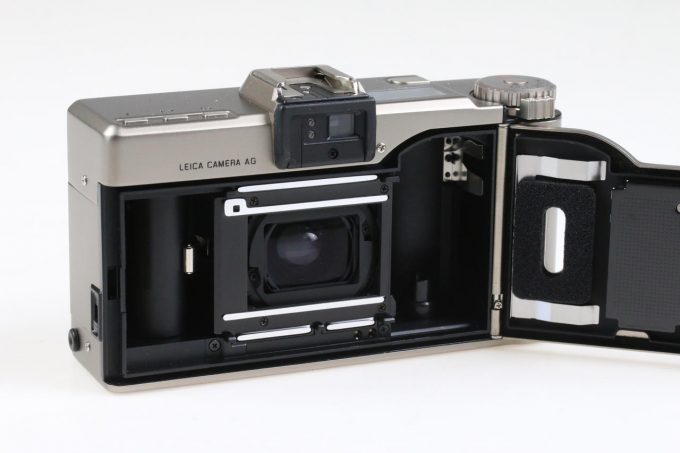 Leica Minilux Zoom mit CF Blitz - #2481846