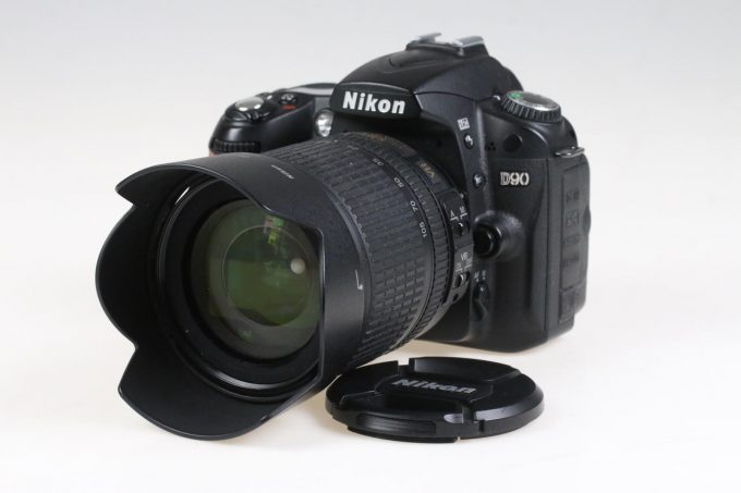 Nikon D90 mit AF-S DX 18-105mm f/3,5-5,6 G ED VR - #6274635