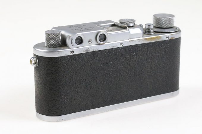 Leica IIIa mit Summar 5cm f/2,0 - #324473