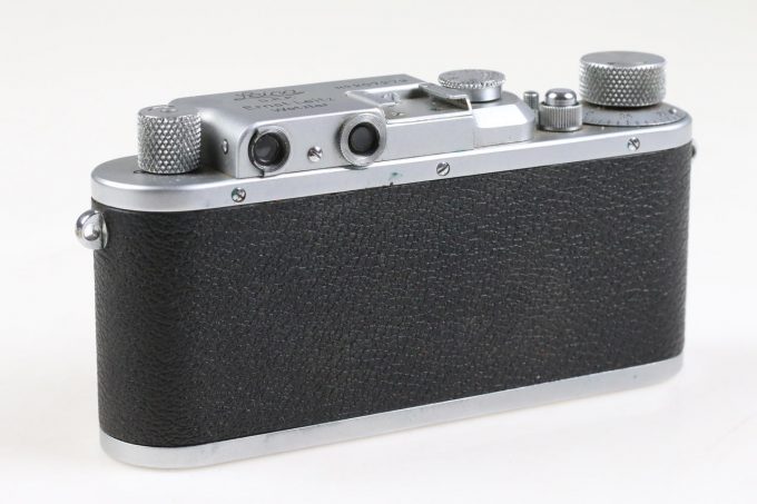 Leica IIIa mit Elmar 5cm f/3,5 / - #207279