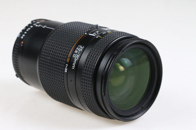 Nikon AF 35-70mm f/2,8 D - #811625