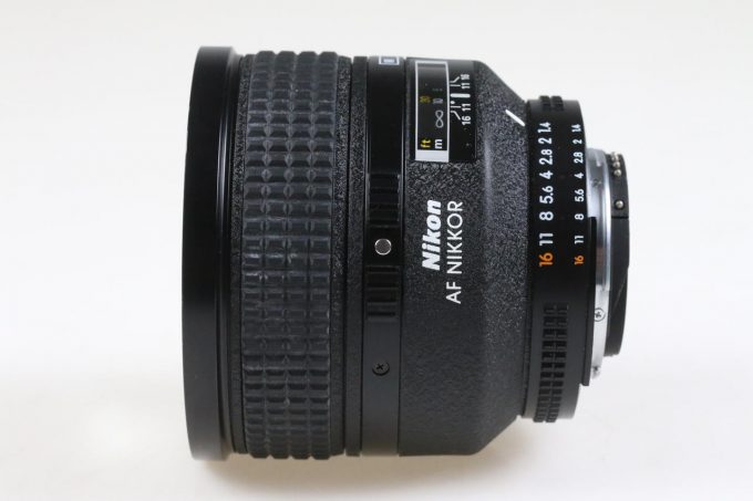 Nikon AF Nikkor 85mm f/1,4 D - #212595