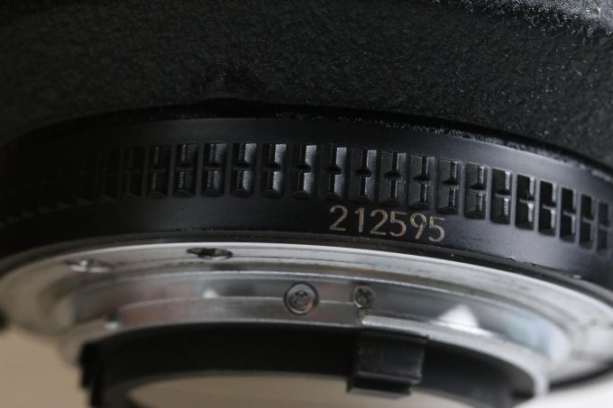 Nikon AF Nikkor 85mm f/1,4 D - #212595