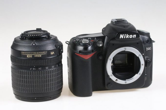Nikon D90 mit AF-S DX 18-105mm f/3,5-5,6 G ED VR - #6631816