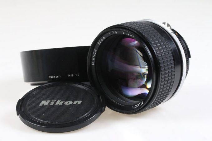 Nikon MF 85mm f/1,4 AI-S - #214096