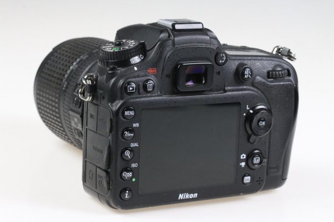 Nikon D7100 mit AF-S DX 18-140mm f/3,5-5,6 VR - #4416906