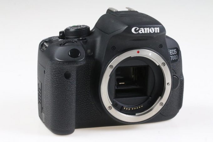 Canon EOS 700D - #0936310997883