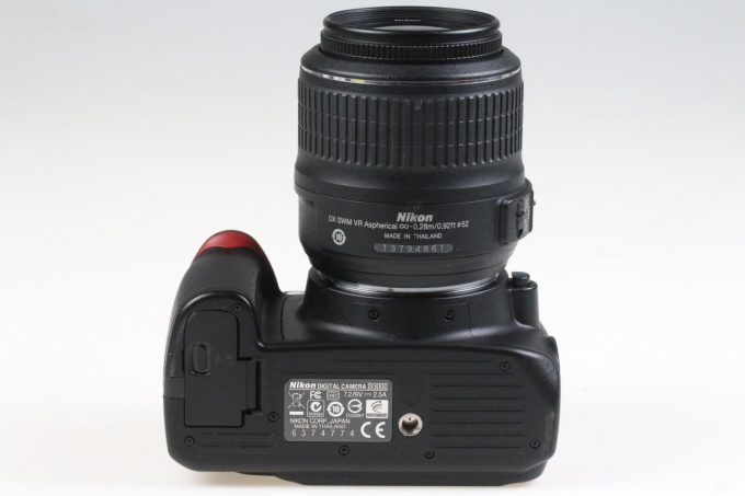 Nikon D3000 mit AF-S DX 18-55mm f/3,5-5,6 G VR - #6374774