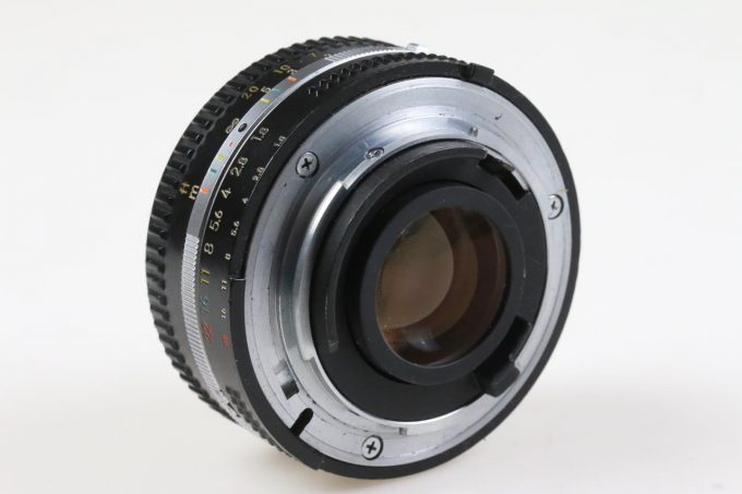 Nikon MF 50mm f/1,8 - #4295725