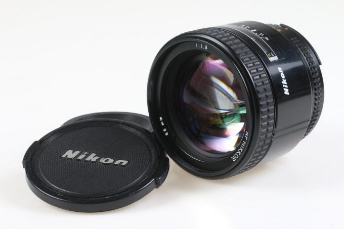 Nikon AF 85mm f/1,8 - #228980