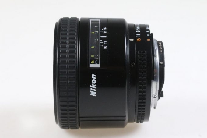 Nikon AF 85mm f/1,8 - #228980