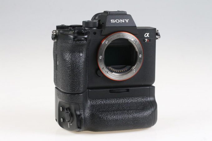 Sony Alpha 7R IV Gehäuse mit VG-C4EM - #3770721