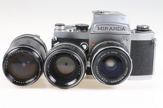 Miranda Fv T mit 35mm f/2,8, 50mm f/1,9 und 135mm f/3,5