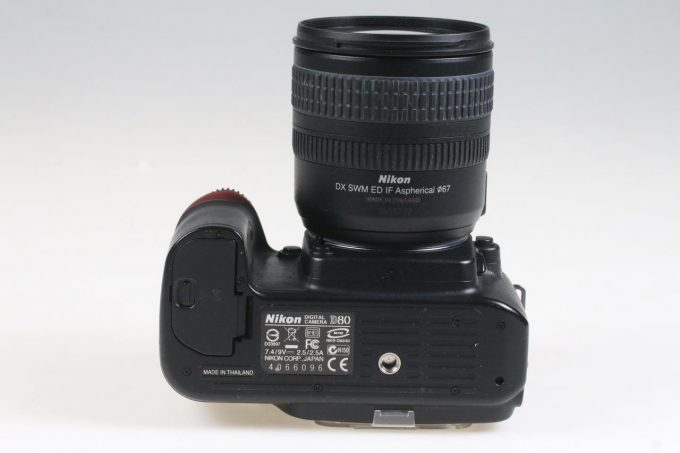 Nikon D80 mit AF-S DX 18-70mm f/3,5-4,5 - #4066096