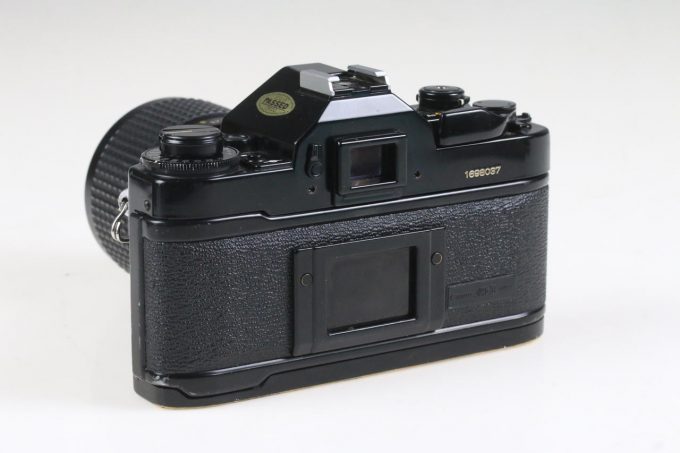 Canon A-1 mit Tokina FD 28-85mm f/3,5-4,5 - #1698037