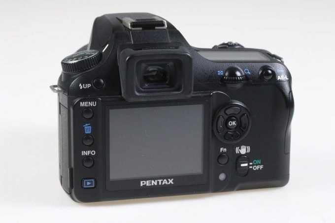 Pentax K100D mit SMC 18-55mm f/3,5-5,6 - #2144733
