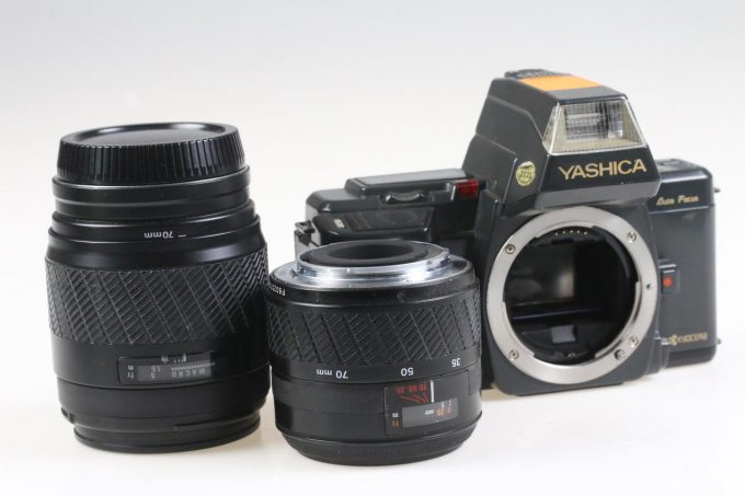 Yashica 230AF Gehäuse - Objektive und Blitz - #0140161