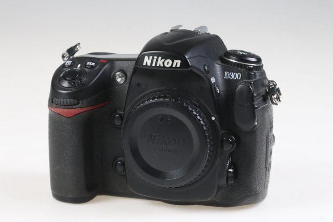 Nikon D300 Gehäuse - #4146653