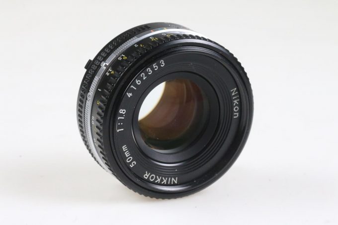 Nikon MF 50mm f/1,8 Ais - #4162353