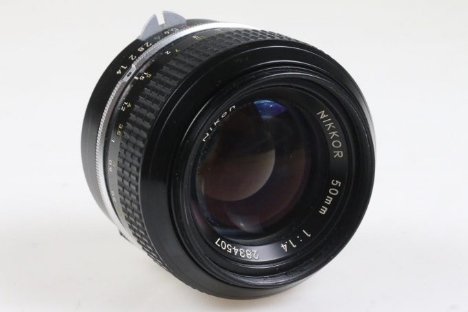 Nikon MF 50mm f/1,4 non-AI - #2834507