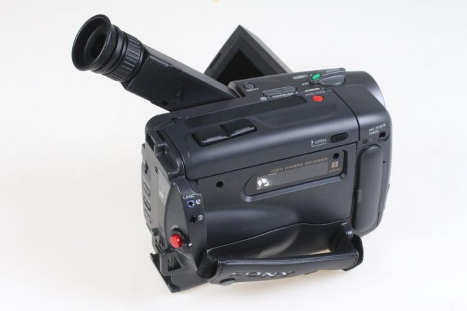 Sony CCD-TRV30E Video 8 Camcorder