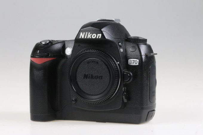 Nikon D70 Gehäuse - #3039510