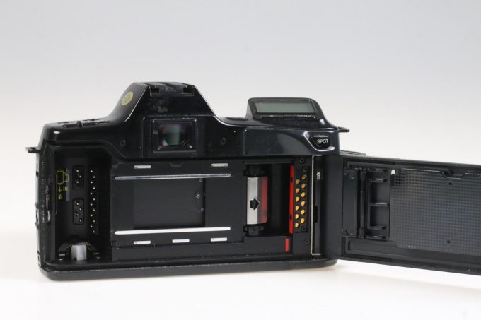 Minolta Dynax 7000i mit 35-105mm f/3,5-4,5 - #14106739